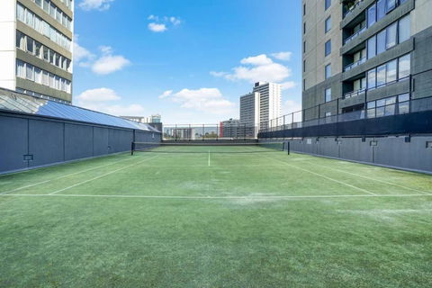 Millennial Southbank Condo Lifestyle W Parking - Pubs and Clubs 3