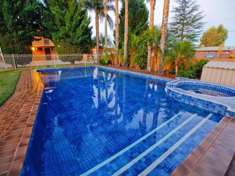 Mildura River City Motel - Pubs and Clubs 2