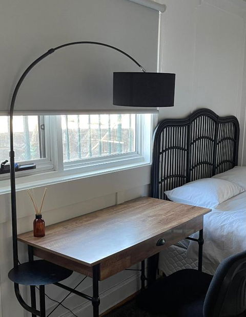 Mascot Guesthouse 5 Mins To Airports 17 Mins To CBD - Pubs and Clubs 1