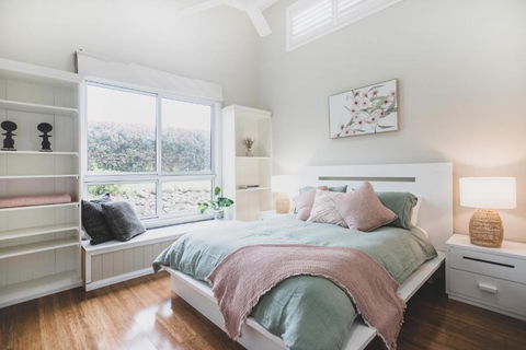 Milton Woodstock Homestead Luxury Retreat With NEW 11M POOL Just Minutes From The Beach - Pubs and Clubs 2