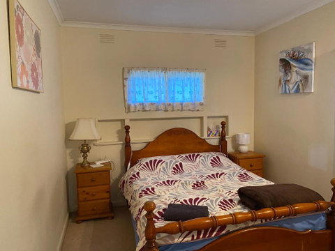 Mitcham Station Home Stay - Go Out 1