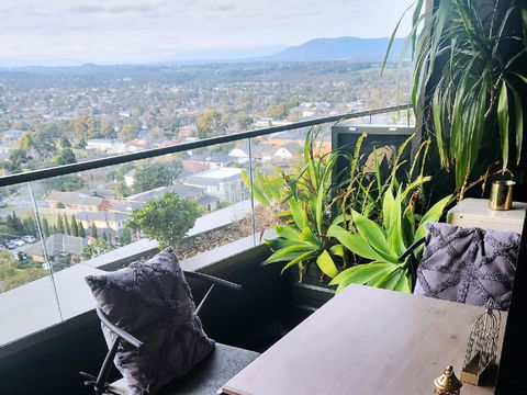 Modern&cozy Life In Sky Garden 5min From Station - Pubs and Clubs 3