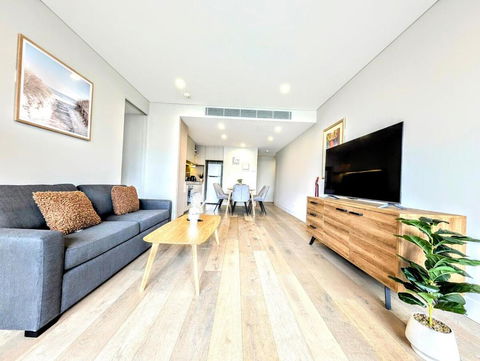 Modern Apartment Close To All Amenities! - Pubs and Clubs 0