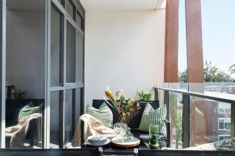 Modern Elegance Caulfield North - Pubs and Clubs 3