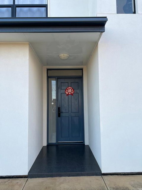 Modern House Between Airport And Sea - Go Out 2