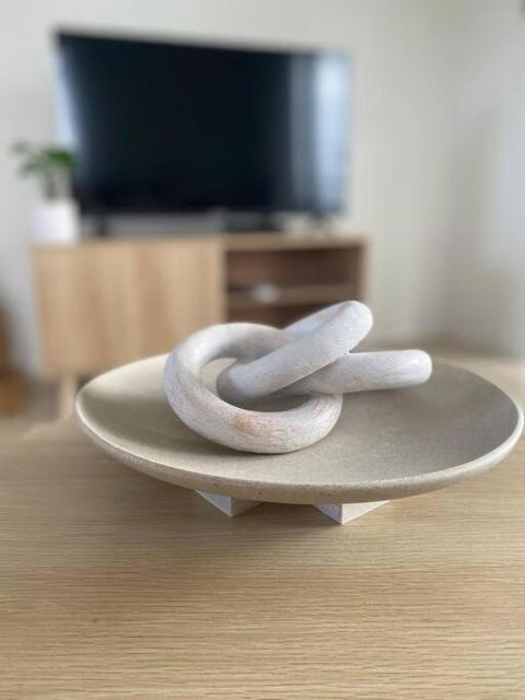 Modern Luxury 1 Bedroom Apartment - Walk To The Shops! Free Wifi - Go Out 3