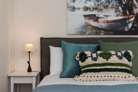 Mollymook Beach View - Pubs and Clubs 3