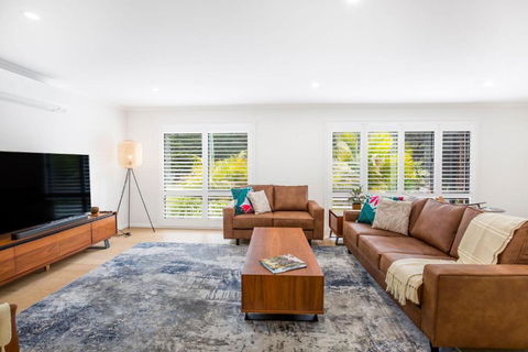 Mirigaan I Pet Friendly I 8 Min Walk To Beach - Pubs and Clubs 1