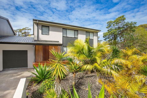 Mirigaan I Pet Friendly I 8 Min Walk To Beach - Pubs and Clubs 2