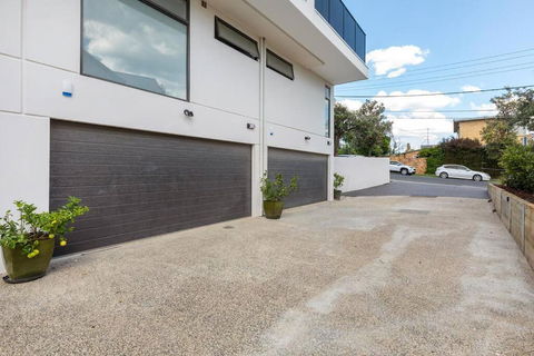 Mordialloc Beach Retreat 4 - Mordialloc - Go Out 1