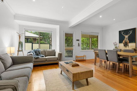 Morses Creek Getaway - Pubs and Clubs 3