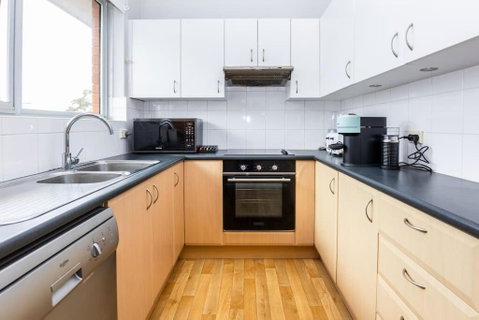Mosman Views, 2bed, Parking, 15min Walk To Beach - Go Out 2