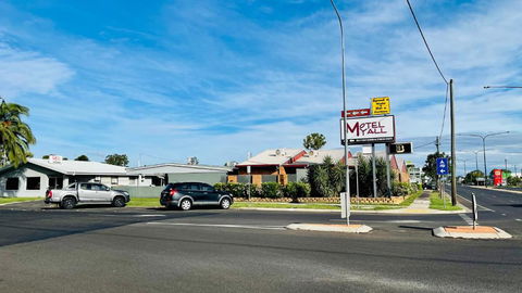 Motel Myall - Pubs and Clubs 2