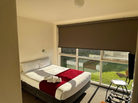 Motel Traralgon - Pubs and Clubs 2