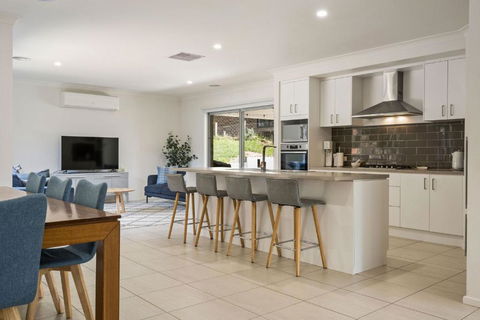 Mountain Bike Haven - Pubs and Clubs 3