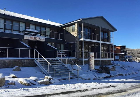 Mountain View Chalet At Heidis - Pubs and Clubs 0