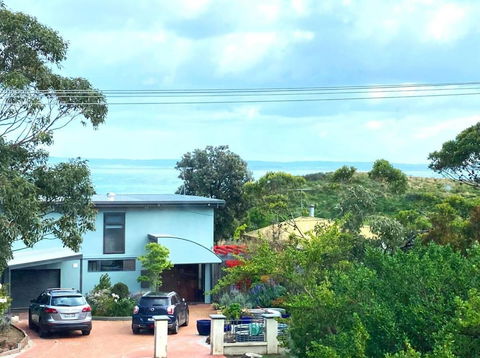 My Island Home By Ready Set Stay - Pubs and Clubs 2