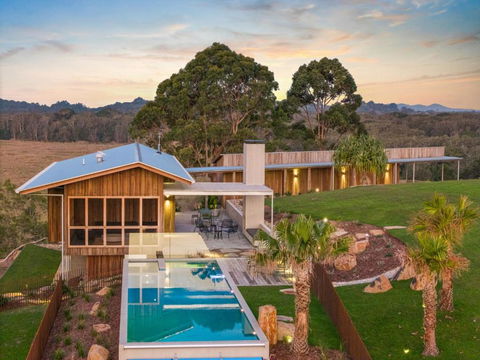 Myocum Ridge Farm - Pubs and Clubs 0