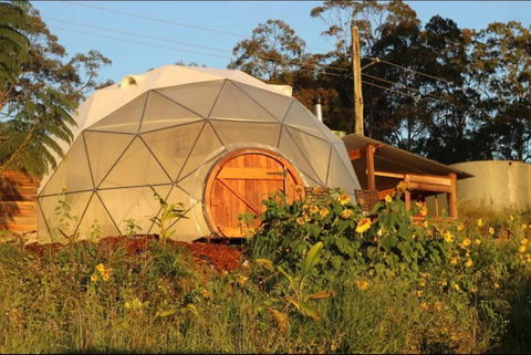 Noosa Earth Element Dome - Breathtaking Views - Pubs and Clubs 1