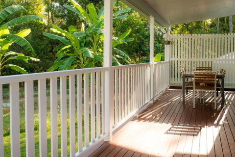 Noosa Rural Retreat - Pubs and Clubs 2