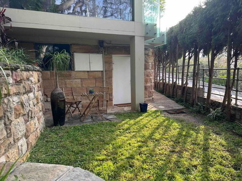 NY Special Granny Flat In Mosman - Go Out 2