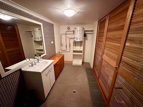 NY Special Granny Flat In Mosman - Go Out 3