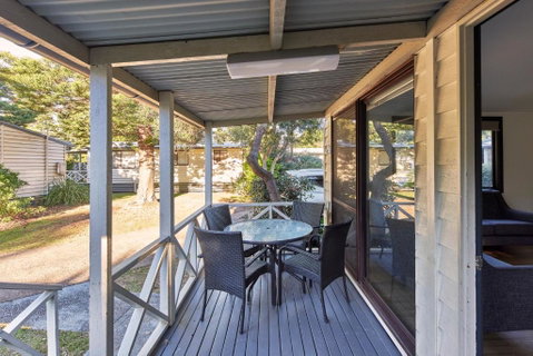 NRMA Sydney Lakeside Holiday Park - Go Out 2