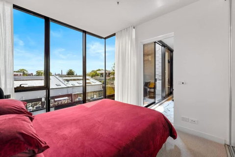 Oxley - 1 Bedroom Apt In The Heart Of Collingwood - Go Out 1