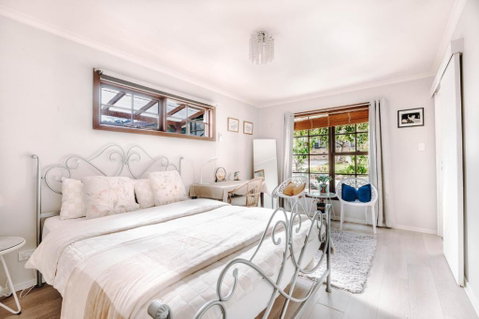 One-Bedroom Suite-Close To Beach And CBD - Go Out 0