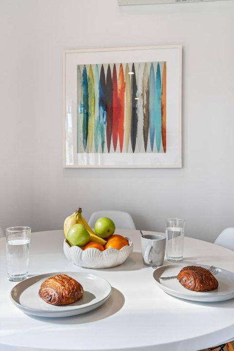 Park Life! Elegant & Sun-Filled 2 Bed 2 Bath Home In Caulfield North - Pubs and Clubs 3