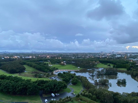 Parkside & City View In Sydney Olympic Park - Go Out 3