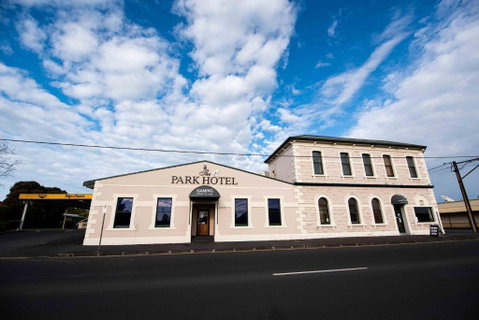 Park Hotel - Pubs and Clubs 0