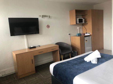 Parkdale Motor Inn - Go Out 3
