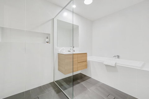 PC On Catherine 6A Catherine Street - Pubs and Clubs 2