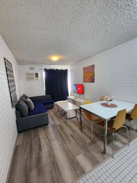 Perth City Apartment Hotel - Go Out 1