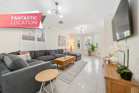 Petal And Bloom - 3BR Family CBD - Pubs and Clubs 0