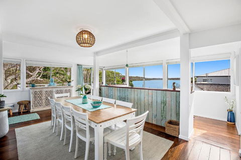 Pipe Dream - River Frontage With Amazing Views - Pubs and Clubs 0