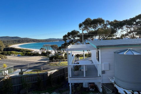 PIPI SHACK - Iconic Waterfront Shack Binalong Bay - Go Out 0