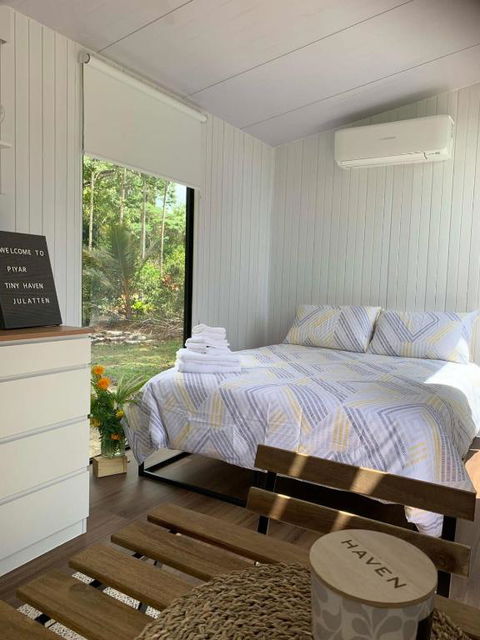 Piyar Tiny Haven By Tiny Away - Pubs and Clubs 3