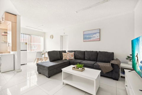 Polished 2-Bed Unit In The Heart Of Parramatta - Pubs and Clubs 0