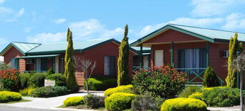 Port Lincoln Villas - Pubs and Clubs 0
