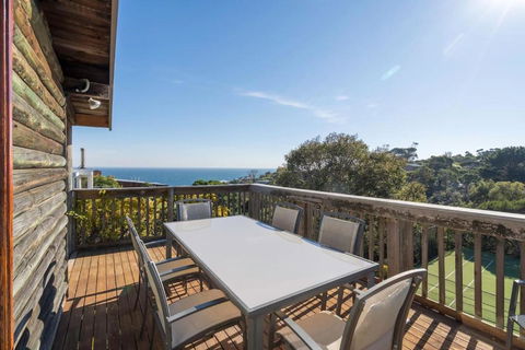 Port Philip Panorama - Bayview Retreat And Pool Bliss - Pubs and Clubs 1