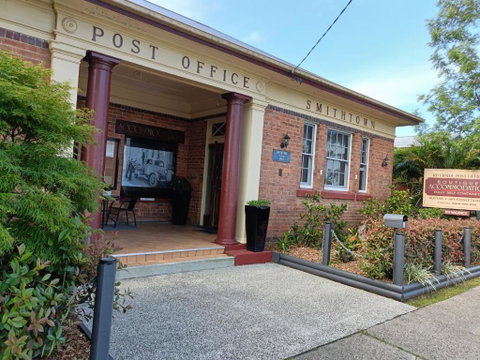 Post Office Boutique Accommodation - Pubs and Clubs 0