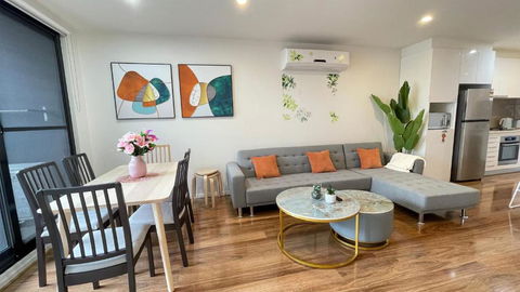 Preston Spacious 2BRM Apartment Free Parking Wi-Fi - Pubs and Clubs 1