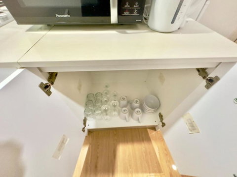 Prime 1BR Near Transport And Retail - Pubs and Clubs 1
