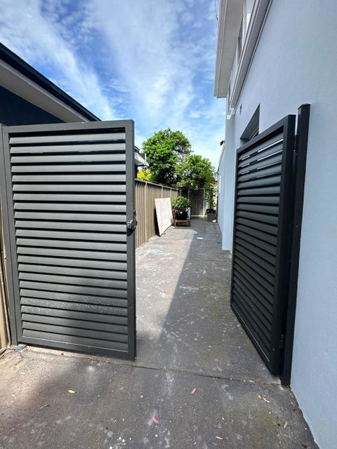 Private, Local Living Studio In Mascot, Airport - Pubs and Clubs 3