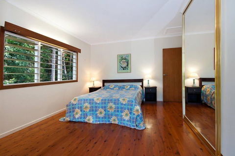 Private Rainforest Ridge Retreat - Pubs and Clubs 1