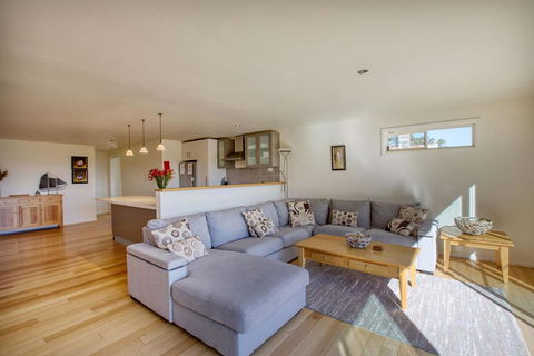 Quarterdeck Apartment - Go Out 1