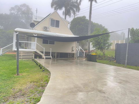 Quiet, Cozy And Calm 3 Bedroom House. - Go Out 3