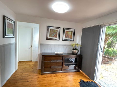Quiet, Cozy And Calm 3 Bedroom House. - Go Out 1
